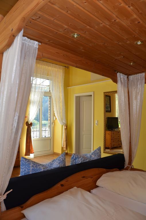 Hotel Feiden Garni Ediger-Eller Exteriör bild