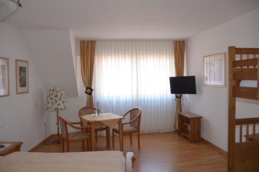 Hotel Feiden Garni Ediger-Eller Exteriör bild